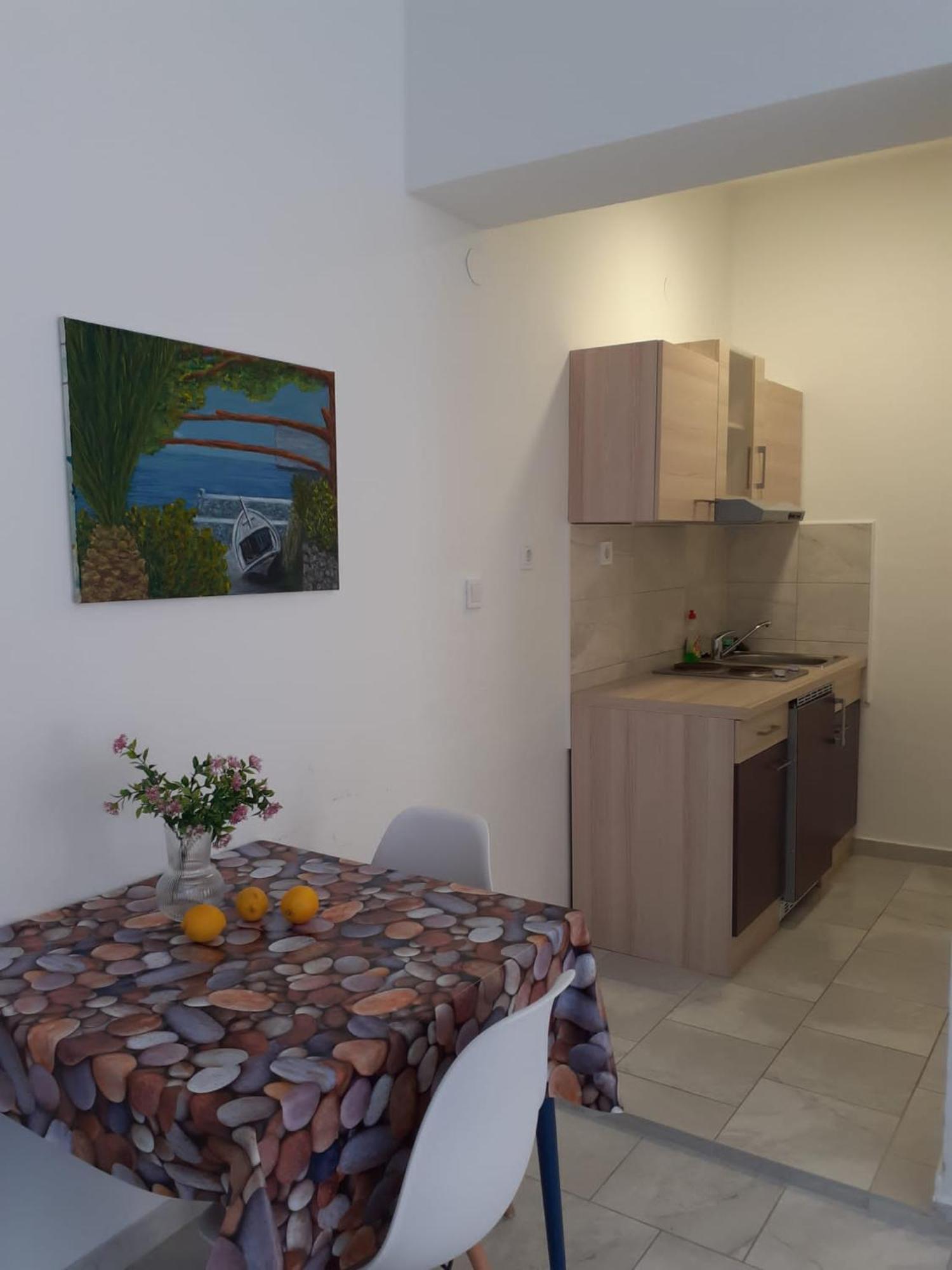Apartmani Yin&Yang Novalja Bagian luar foto